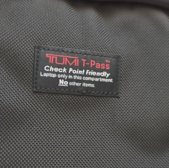 TUMI black leather backpack - Picture 7 of 16